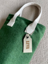 Cargar imagen en el visor de la galería, VINERA HULKA