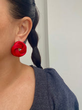 Cargar imagen en el visor de la galería, Aretes Adriana
