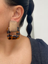 Cargar imagen en el visor de la galería, Aretes Andy
