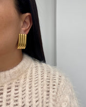 Cargar imagen en el visor de la galería, Aretes Dania
