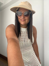 Cargar imagen en el visor de la galería, Visera turbante beige
